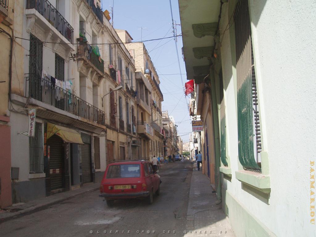 ORAN AOUT 2006 RUE KIMBURN.jpg
